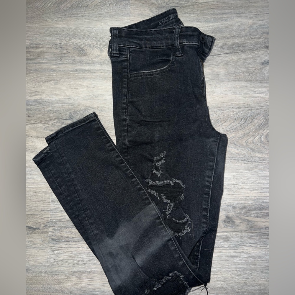 Womans American Eagle high-rise jeans
